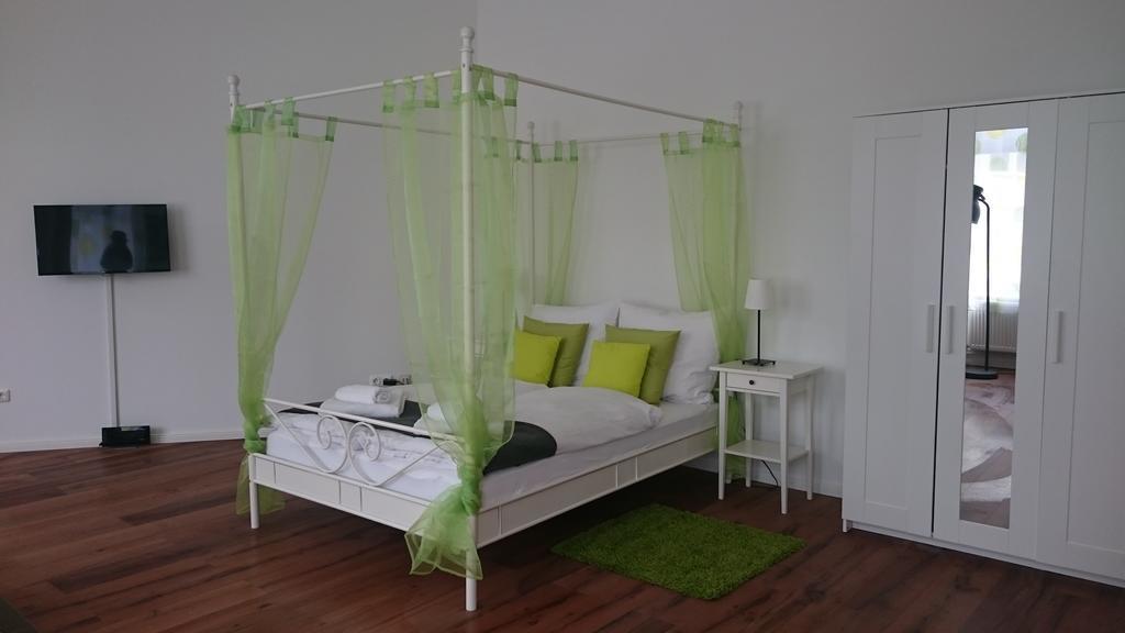 Studio Apartment Niemetzstr 51 Berlin Eksteriør bilde
