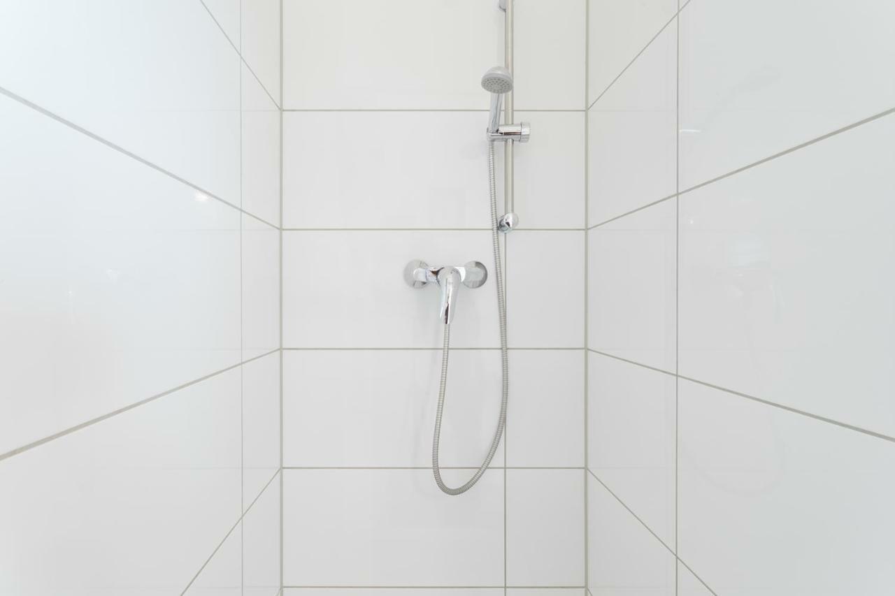 Studio Apartment Niemetzstr 51 Berlin Eksteriør bilde
