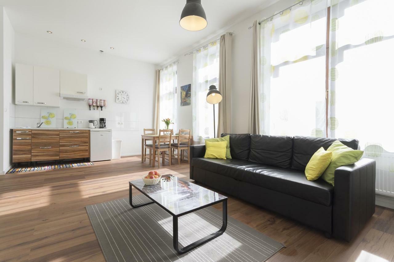 Studio Apartment Niemetzstr 51 Berlin Eksteriør bilde