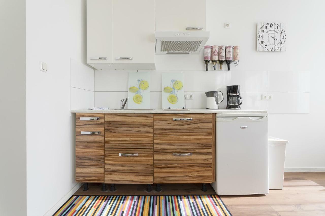 Studio Apartment Niemetzstr 51 Berlin Eksteriør bilde
