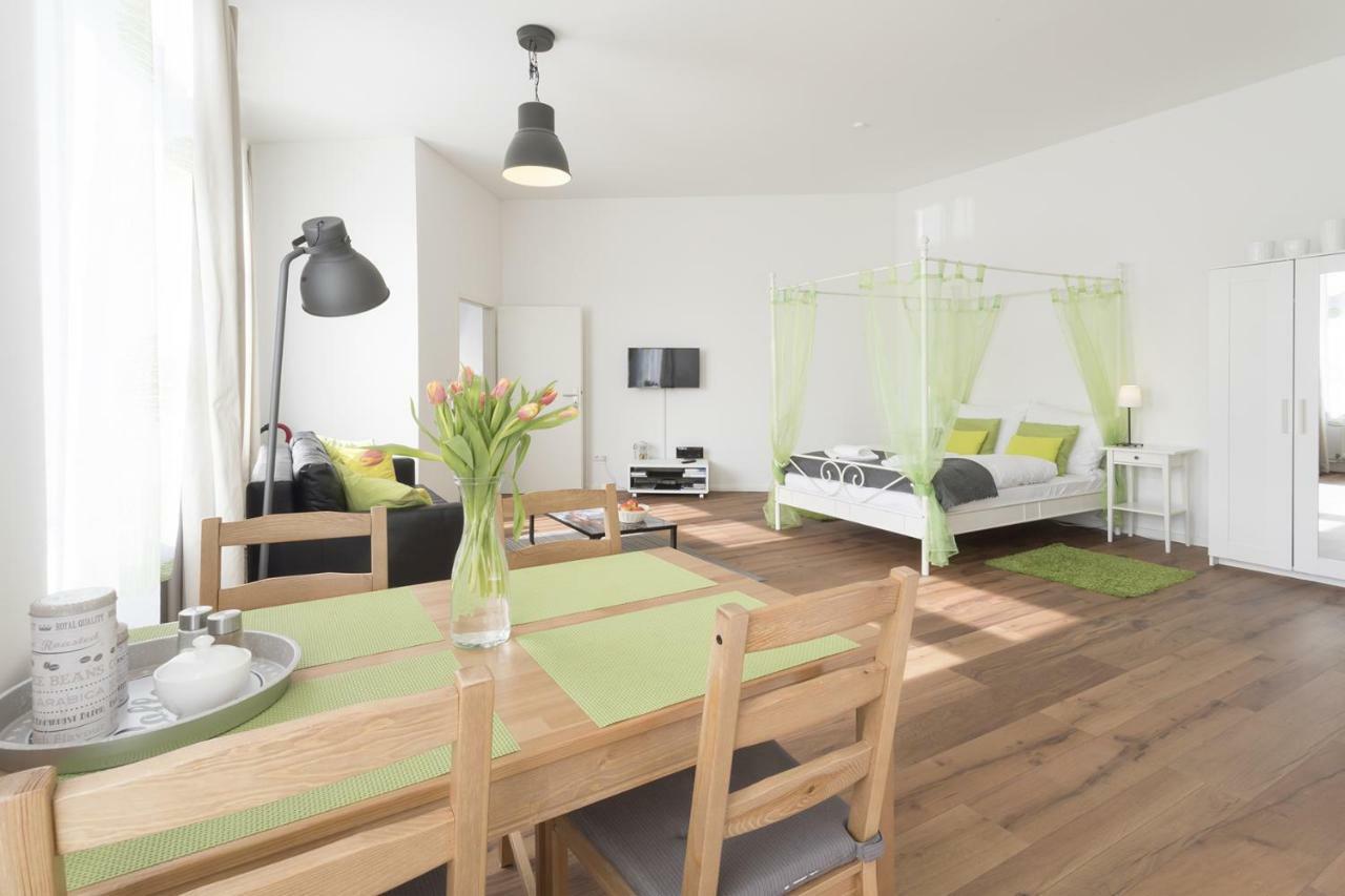 Studio Apartment Niemetzstr 51 Berlin Eksteriør bilde